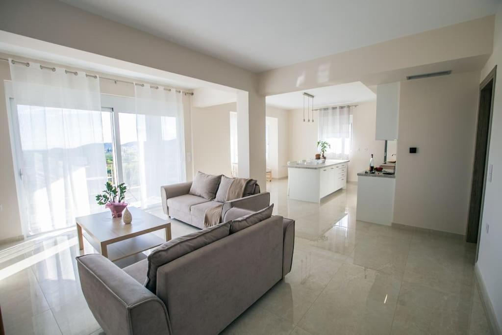 Over The Horizon 3 Bedroom *
