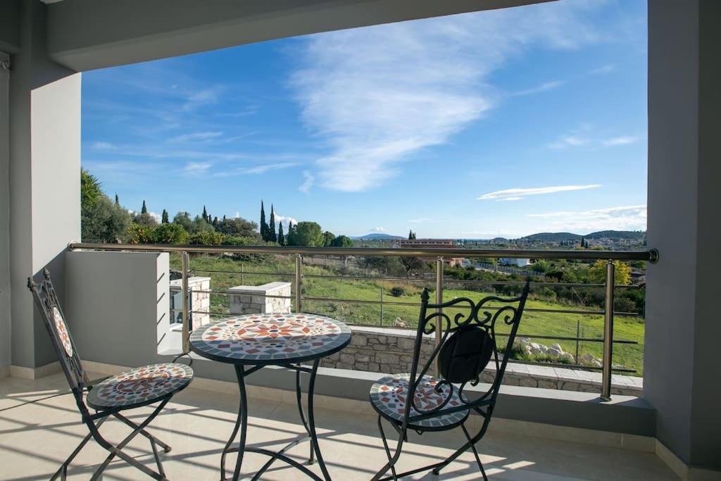 Over The Horizon 3 Bedroom Apartment *